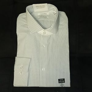 Calvin Klein Dress shirt ,long sleeves ,color: white,grey,and blue